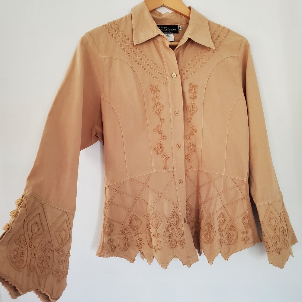 G. DESIGNS Sz L Embroidered Button Down Tan Shirt Peru Cotton Bohemian Western - Picture 3 of 13